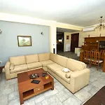 Antonia Beachfront
