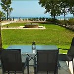 Antonia Beachfront Holiday home