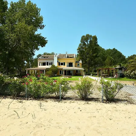 Tatil Evi Antonia Beachfront