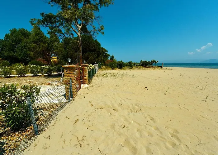 Antonia Beachfront Tatil Evi