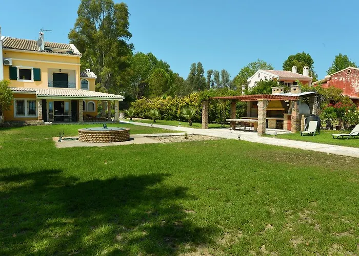 Tatil Evi Antonia Beachfront Lefkimmi (Corfu)