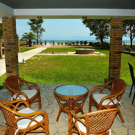 Antonia Beachfront