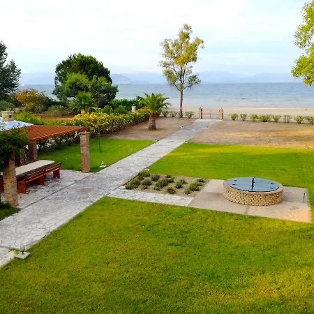 Antonia Beachfront Лефкими