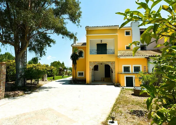 Antonia Beachfront * ليفكيمي
