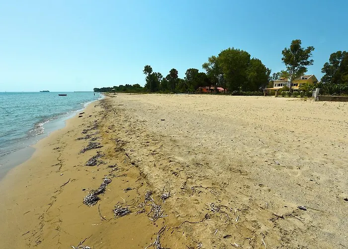 Antonia Beachfront